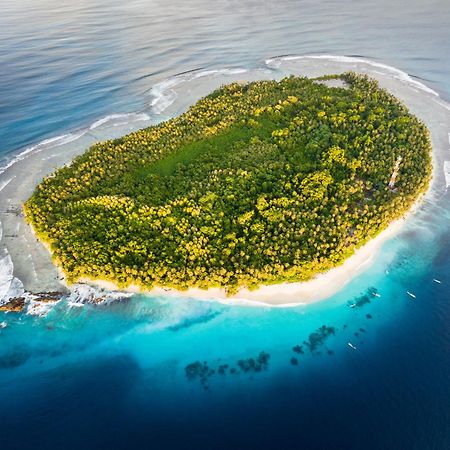 Pinang Island - Private Island Sea View Bungalows Singkil  Экстерьер фото