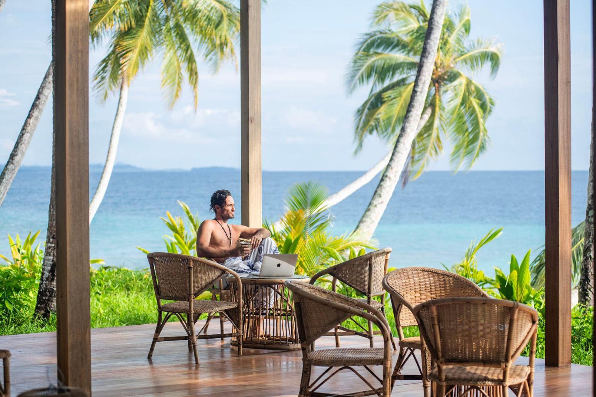 Pinang Island - Private Island Sea View Bungalows Singkil  Экстерьер фото