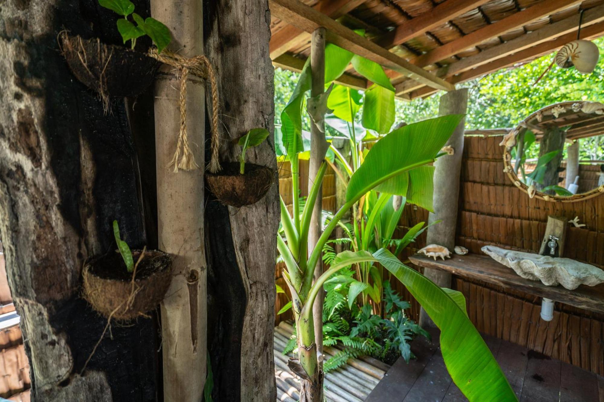 Pinang Island - Private Island Sea View Bungalows Singkil  Экстерьер фото