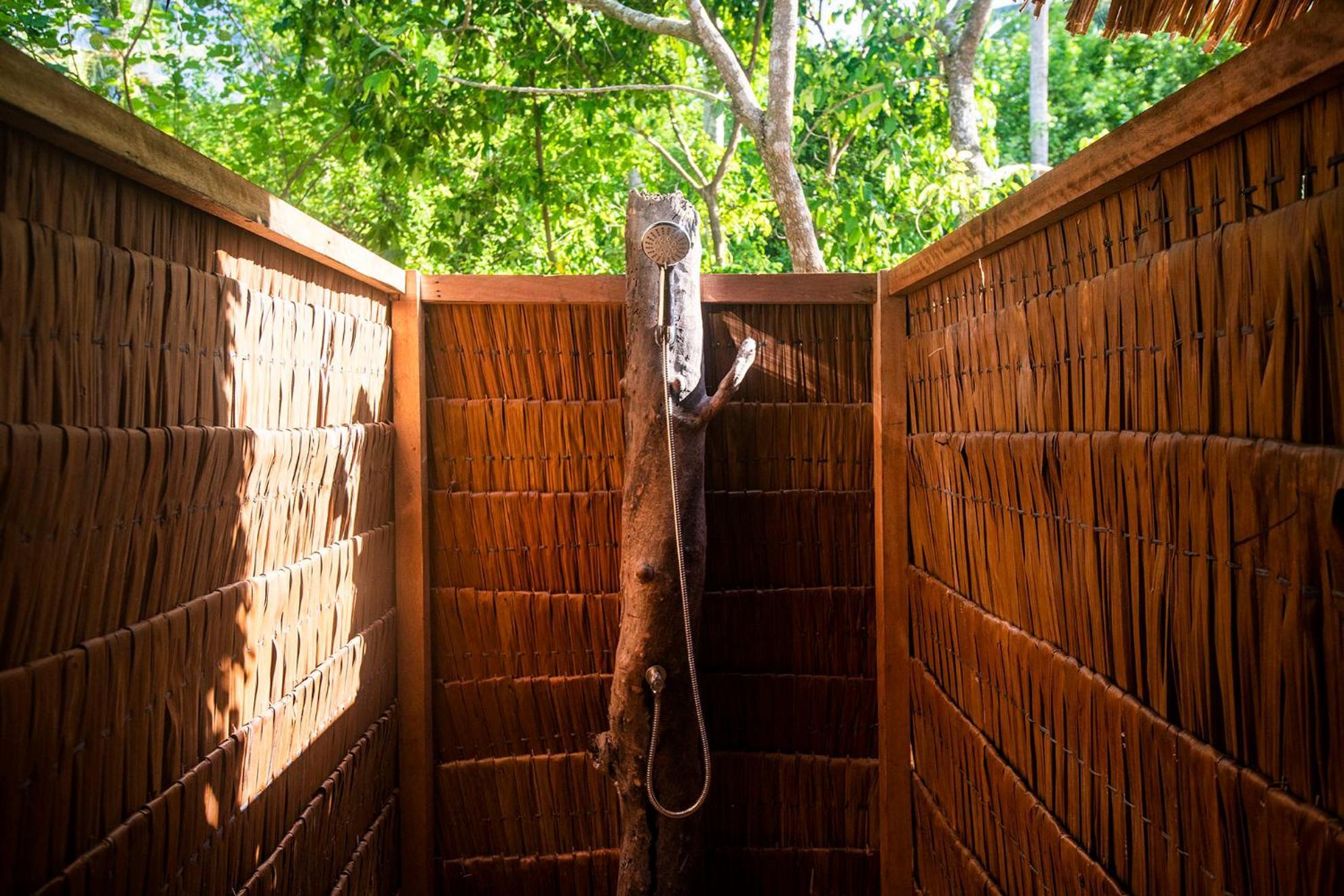 Pinang Island - Private Island Sea View Bungalows Singkil  Номер фото