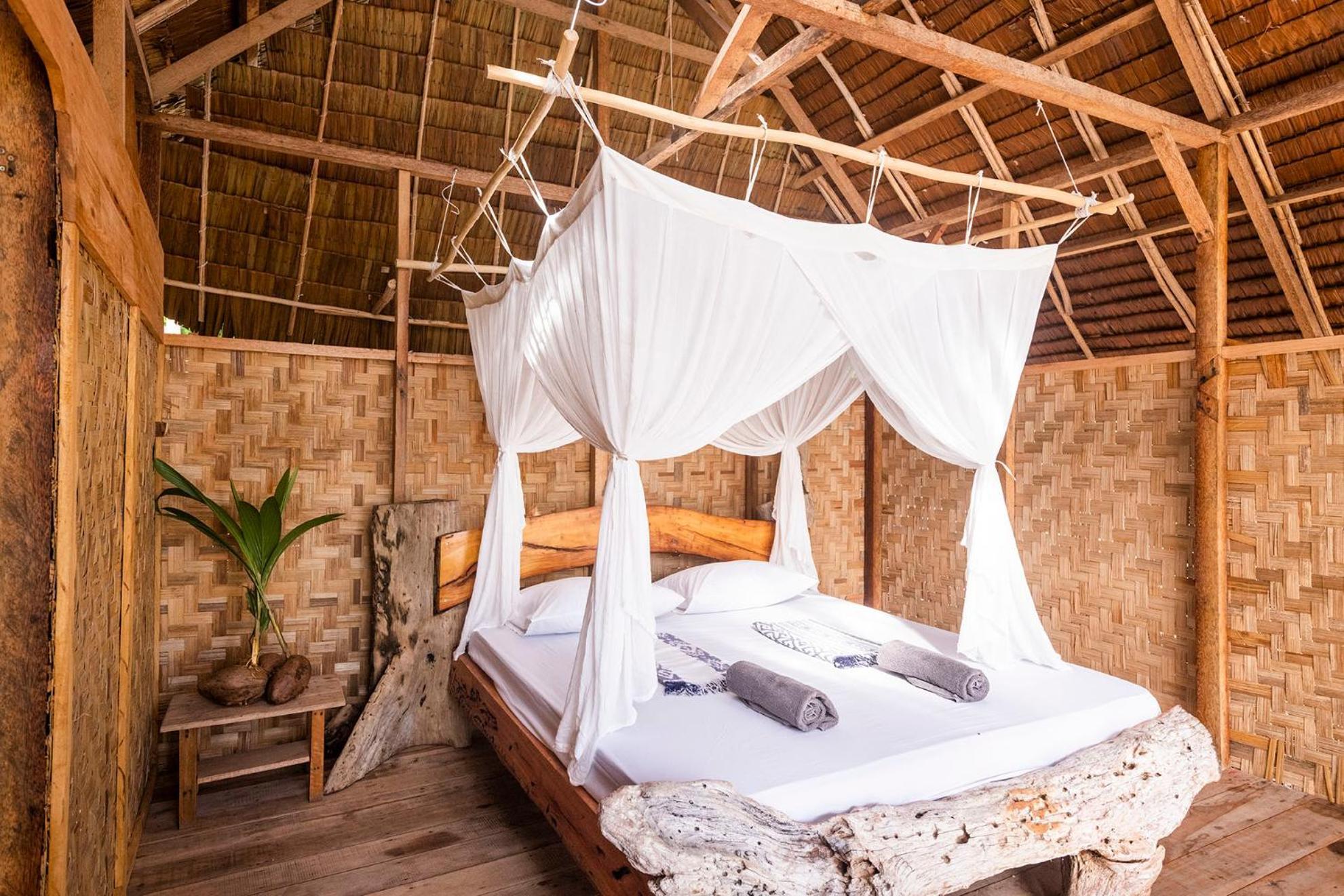 Pinang Island - Private Island Sea View Bungalows Singkil  Экстерьер фото