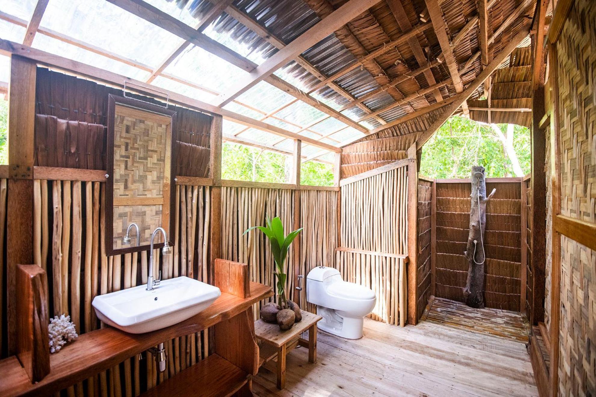 Pinang Island - Private Island Sea View Bungalows Singkil  Экстерьер фото